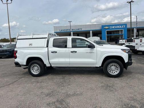Summit White 2026 Chevrolet Colorado WT