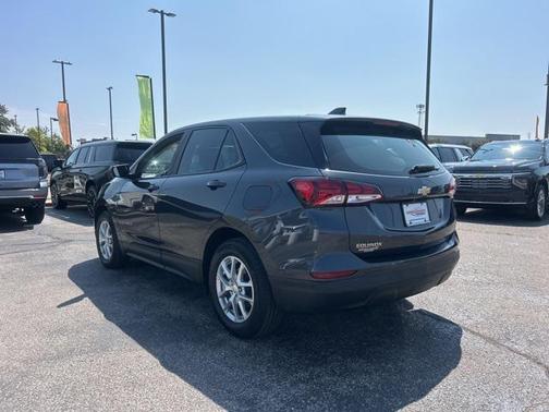 2022 Chevrolet Equinox LS