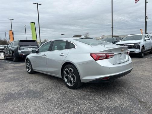 2022 Chevrolet Malibu FWD LT
