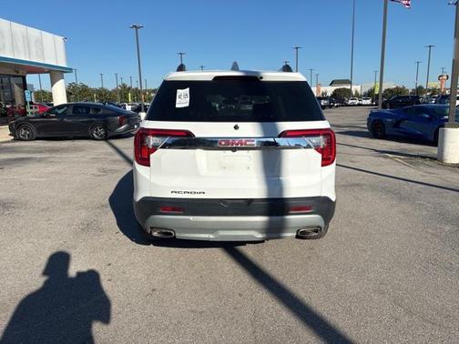 2023 GMC Acadia FWD SLT