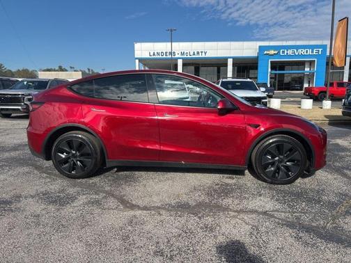 2025 Tesla Model Y Long Range Dual Motor All-Wheel Drive