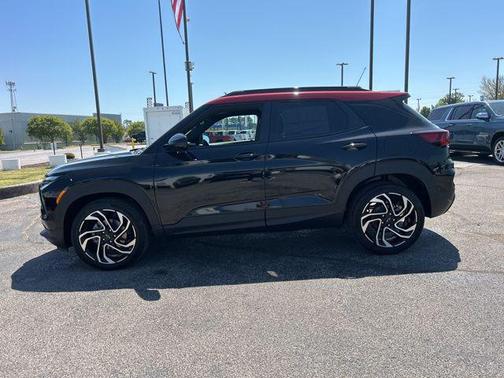 Mosaic Black Metallic 2026 Chevrolet Trailblazer RS