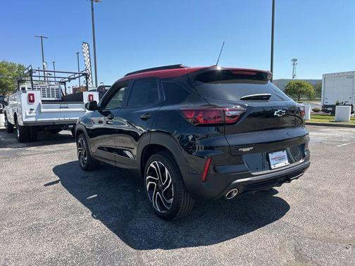 Mosaic Black Metallic 2026 Chevrolet Trailblazer RS