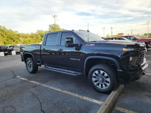 2024 Chevrolet Silverado 2500 Custom