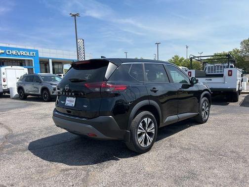 Super Black 2022 Nissan Rogue SV