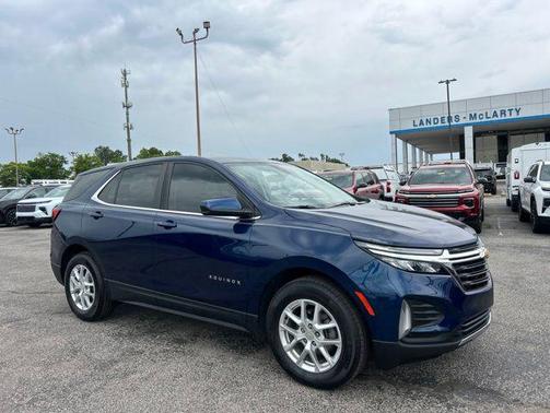 Blue Glow Metallic 2022 Chevrolet Equinox 1LT
