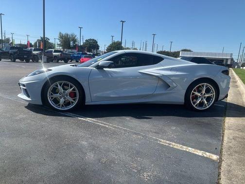 2021 Chevrolet Corvette Stingray w/2LT