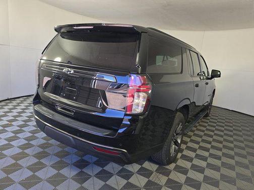 2021 Chevrolet Suburban 4WD Z71