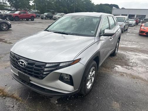 2024 Hyundai TUCSON SE