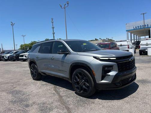 Sterling Gray Metallic 2026 Chevrolet Traverse RS