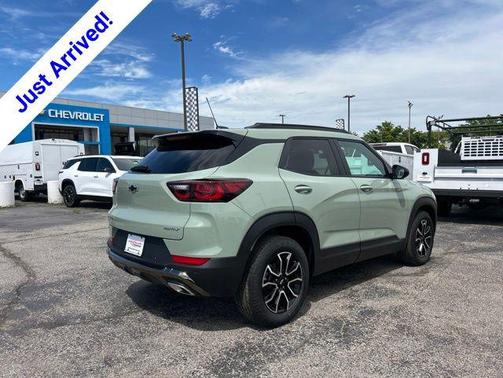 Cacti Green 2026 Chevrolet Trailblazer ACTIV