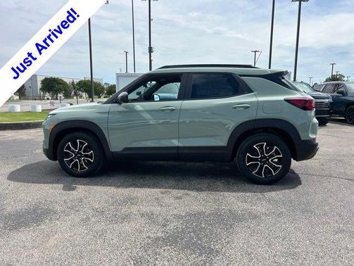 Cacti Green 2026 Chevrolet Trailblazer ACTIV