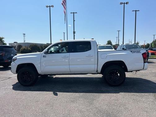 2022 Toyota Tacoma SR