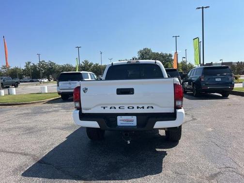 2022 Toyota Tacoma SR