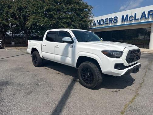 2022 Toyota Tacoma SR