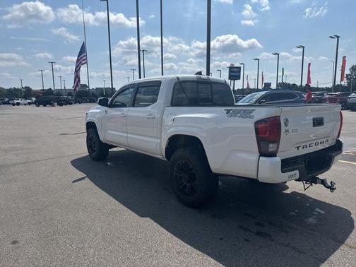 2022 Toyota Tacoma SR
