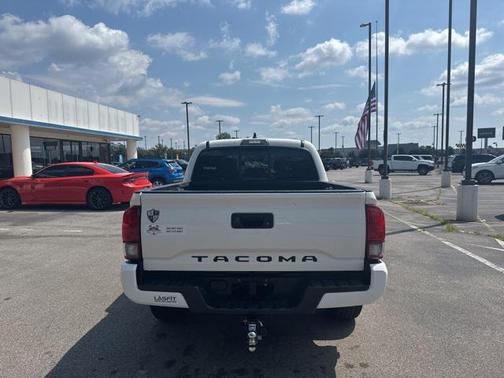 2022 Toyota Tacoma SR