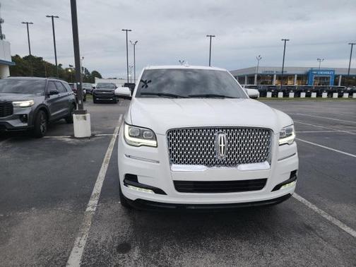 2023 Lincoln Navigator Reserve