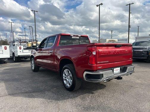 2025 Chevrolet Silverado 1500 LTZ