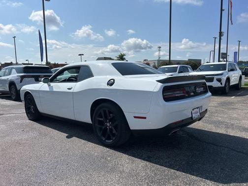 2021 Dodge Challenger SXT