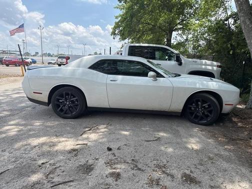 2021 Dodge Challenger SXT