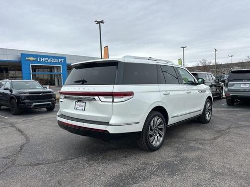 2023 Lincoln Navigator Reserve