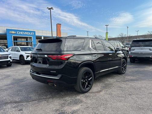 2022 Chevrolet Traverse Premier