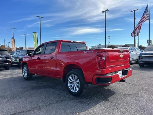 2024 Chevrolet Silverado 1500 Custom