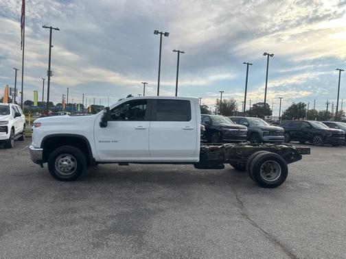 2022 Chevrolet Silverado 3500 LT