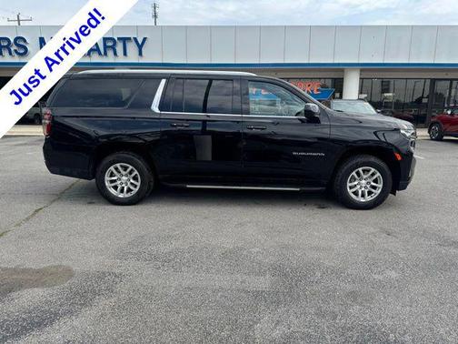 Black 2024 Chevrolet Suburban LT
