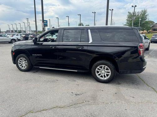 Black 2024 Chevrolet Suburban LT