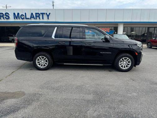 Black 2024 Chevrolet Suburban LT
