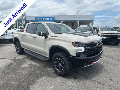 White Sands 2026 Chevrolet Silverado 1500 ZR2