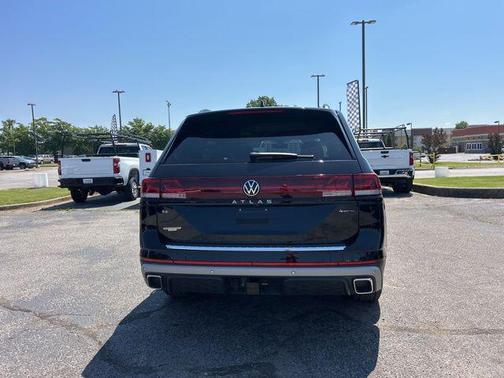 Deep Black Pearl 2025 Volkswagen Atlas 2.0T Peak Edition