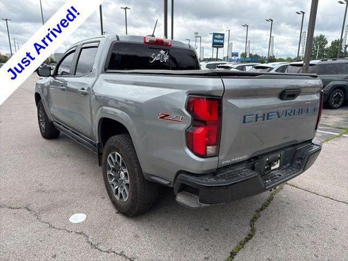 Sterling Gray Metallic 2024 Chevrolet Colorado Z71