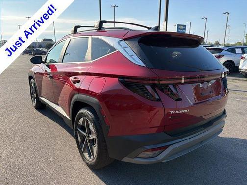 Ultimate Red 2025 Hyundai TUCSON SEL Convenience