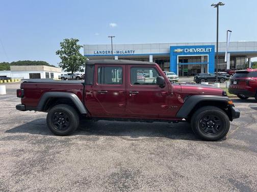 2022 Jeep Gladiator Sport