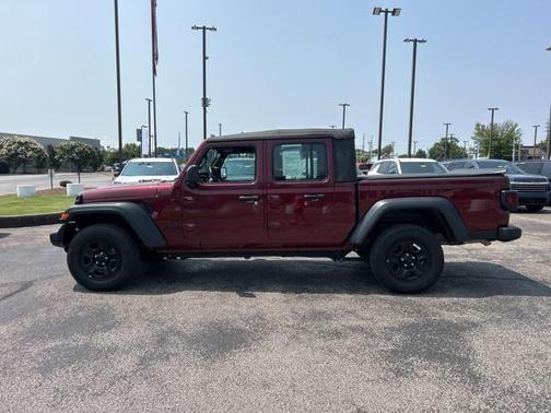 2022 Jeep Gladiator Sport