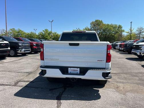 Summit White 2026 Chevrolet Silverado 1500 RST