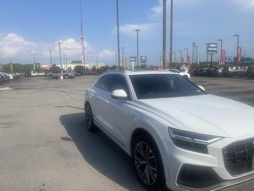 2021 Audi Q8 55 Premium Plus