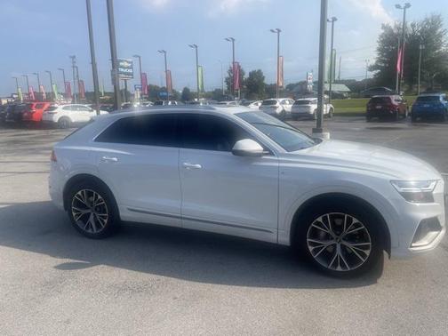 2021 Audi Q8 55 Premium Plus