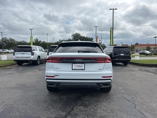 2021 Audi Q8 55 Premium Plus