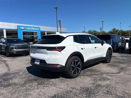 2026 Chevrolet Equinox EV LT