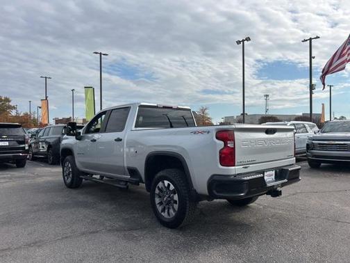 2022 Chevrolet Silverado 2500 Custom