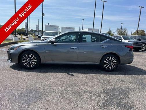 Gun Metallic 2023 Nissan Altima 2.5 SV