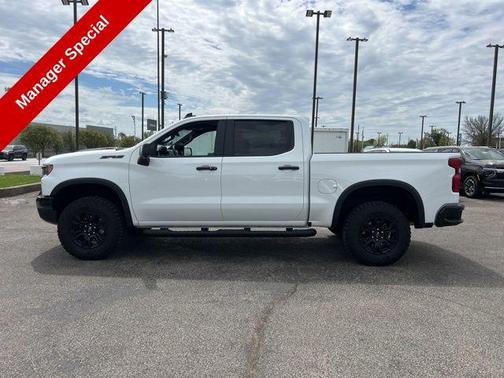 Summit White 2025 Chevrolet Silverado 1500 ZR2