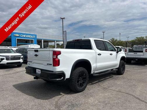 Summit White 2025 Chevrolet Silverado 1500 ZR2