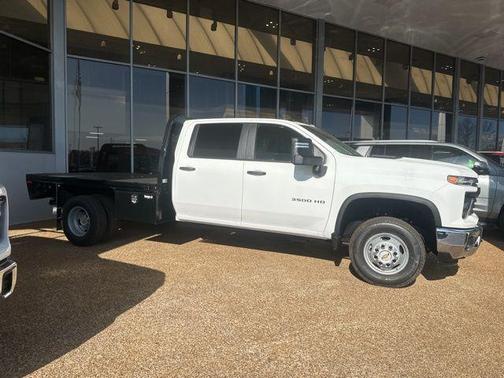 Summit White 2026 Chevrolet Silverado 3500 WT