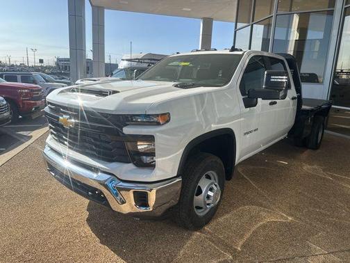 Summit White 2026 Chevrolet Silverado 3500 WT