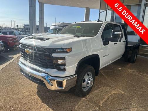 Summit White 2026 Chevrolet Silverado 3500 WT